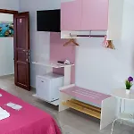 Le Isole Oda ve Kahvaltı 4*