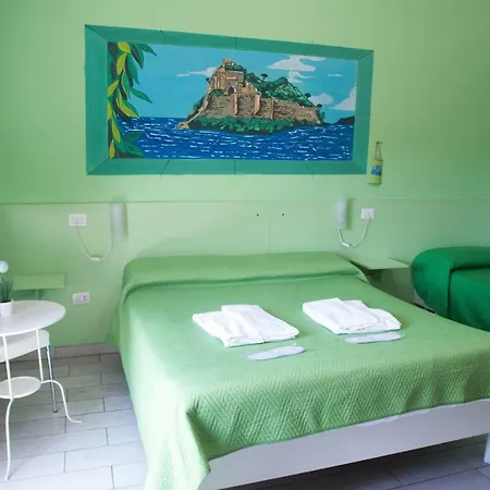 לינה וארוחת בוקר Le Isole נאפולי